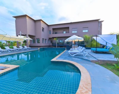 Spacious 7-Bedroom Villa