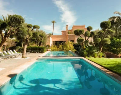 Elegant 11-Bedroom Villa