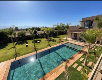 Impressive 5-Bedroom Villa